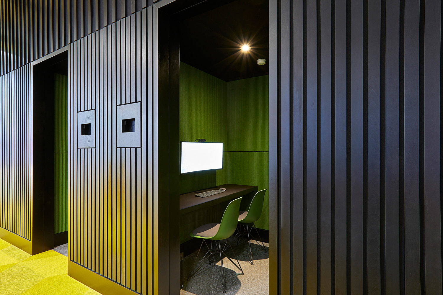 AHMM private work booths