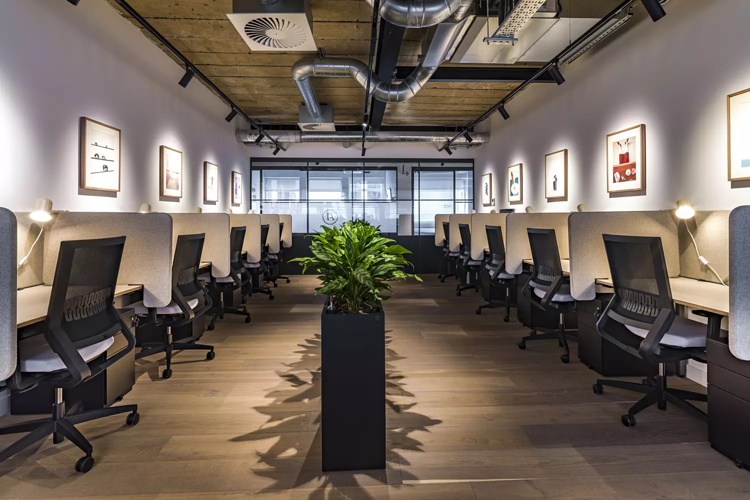 Private pod working at Castleforge