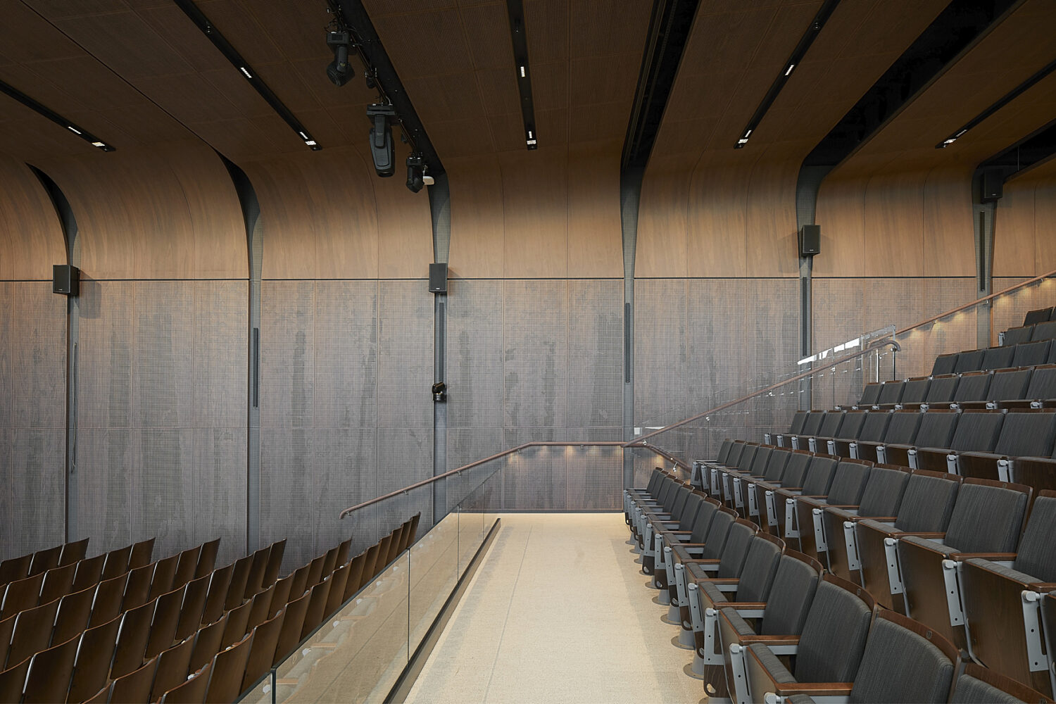 Acoustic ceiling in EBRD auditorium space