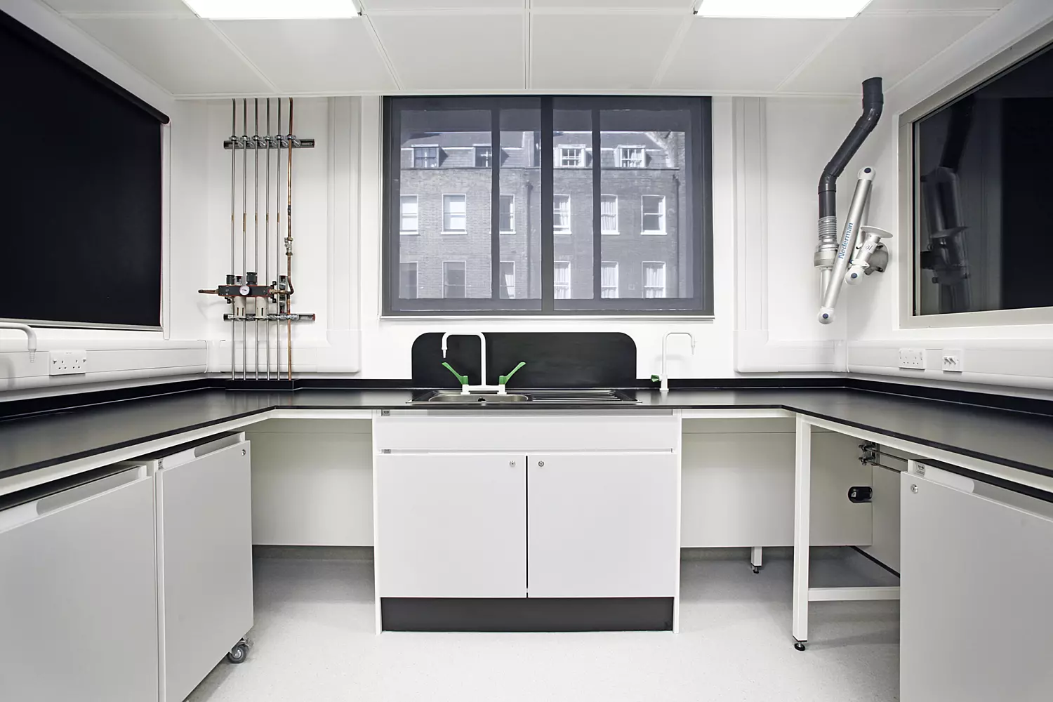 Workspace in UCL lab