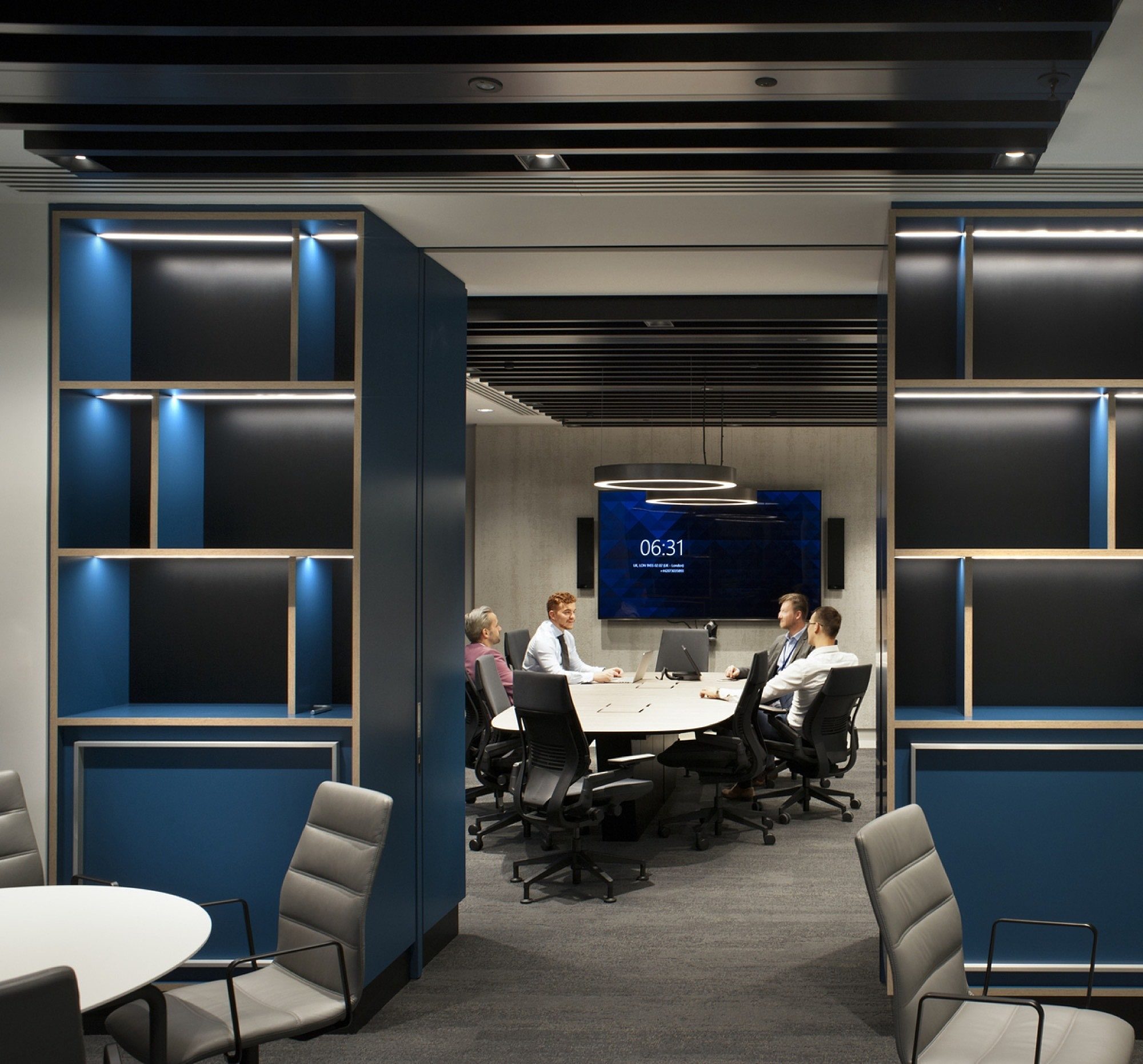 Deloitte smart meeting room fit out