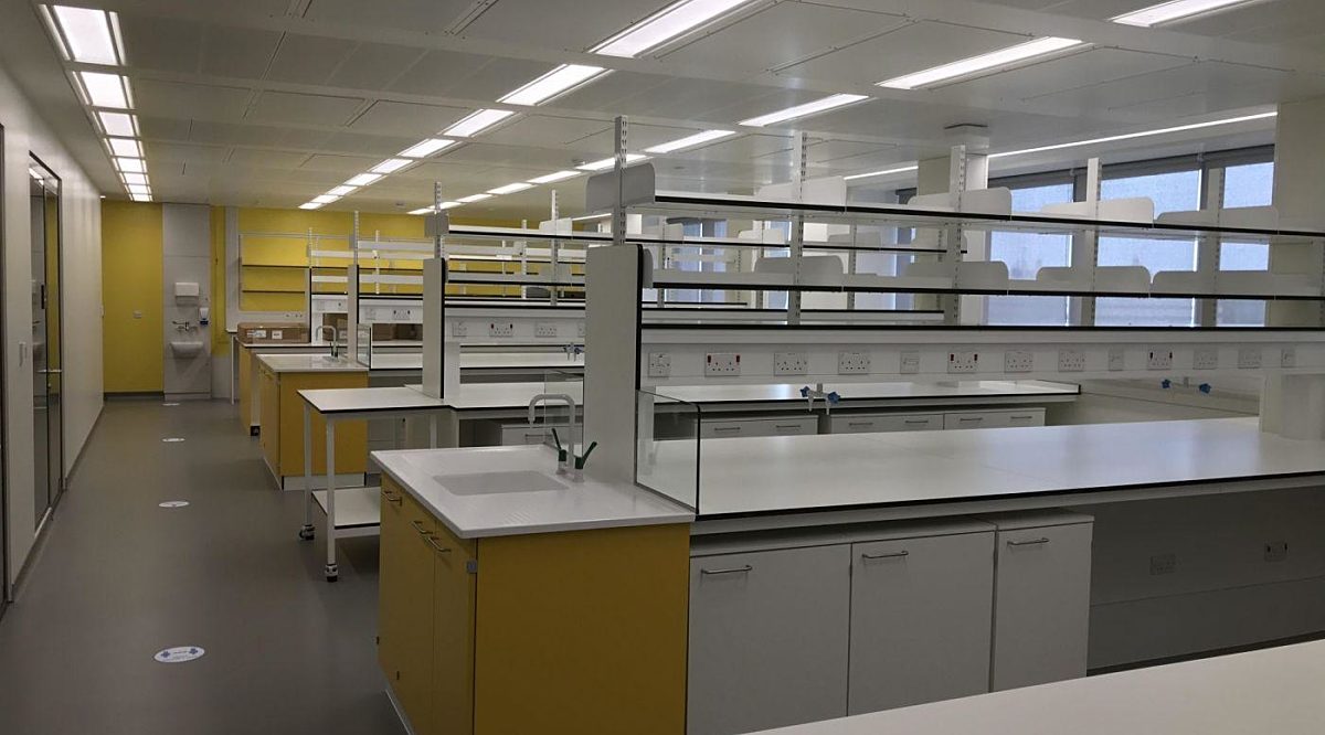 KCL laboratory fit out