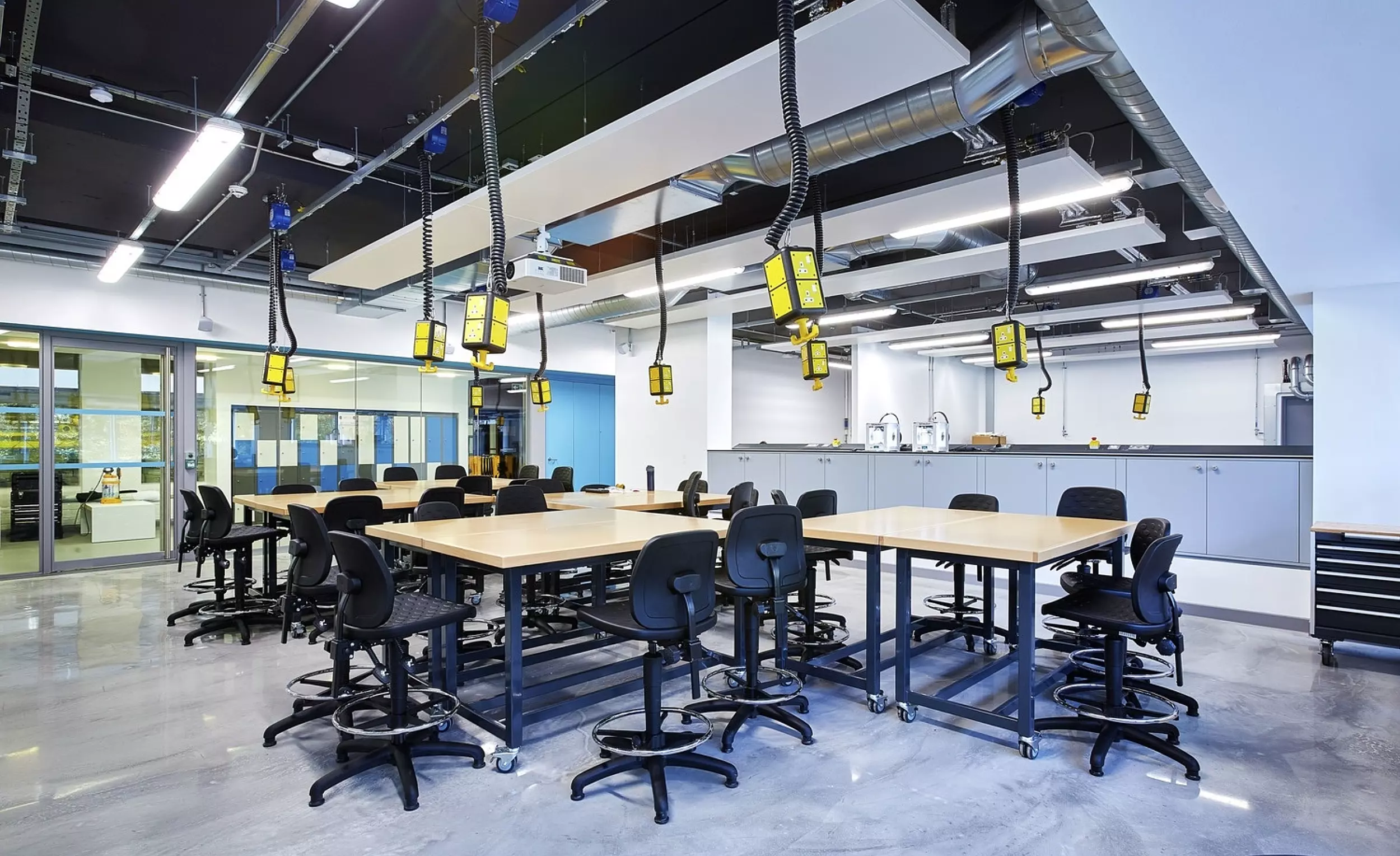 Specialist lab fit out Overbury